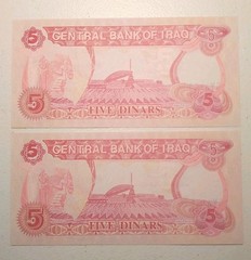 Iraq 5 Dinars x2 Consecutive 1992 Notes; Pick 80 UNC