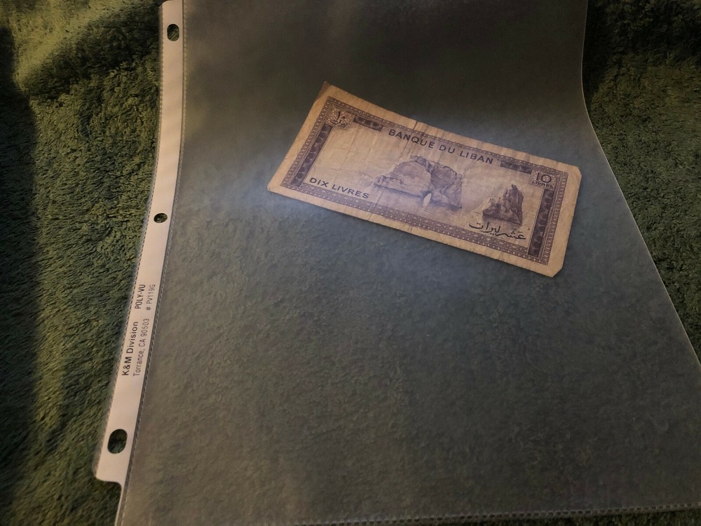 Lebanese paper money in circulation circa 1975- 10 livres