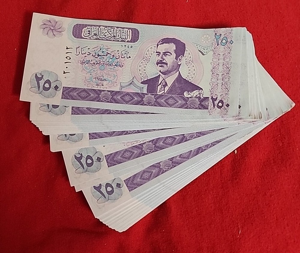 8 Saddam Hussein Iraqi Note Each 250 Dinar P88 2002 UNC Unc