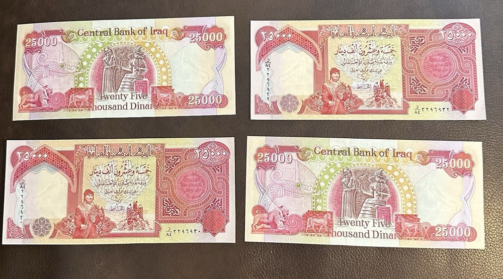100,00 Iraqi Dinar in Iraq 25,000 Dinar Banknotes Lot of 4