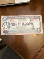 Iraq 250 Dinars, P-85, UNC World Currency Beautiful Piece Of History