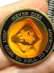 Brand new 22 years old Iraqi Freedom Coin. tank on one side 3d skull on other