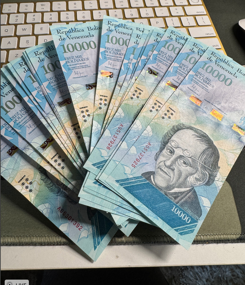 Authentic Venezuela Currency 1 X 10000 Bolivares, UNC, P-98, Bolivar Fuerte 2018