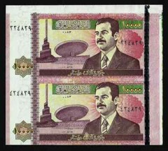 IRAAQ CENTRAL BANK 10000 DINARS 2002/AH1423 P-89 UNCUT SHEET RARE