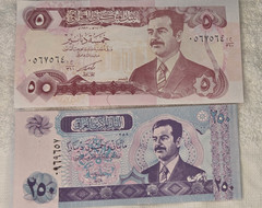 SADDAM HUSSEIN IRAQ/IRAQI DINAR PAPER MONEY BANKNOTE LOT (2 Notes). Super!!